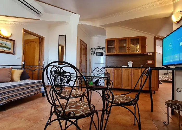 Silver Coast Pool And Resort Villas