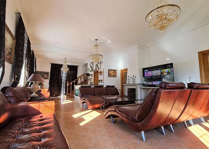 Silver Coast Pool&resort Villa Arnal